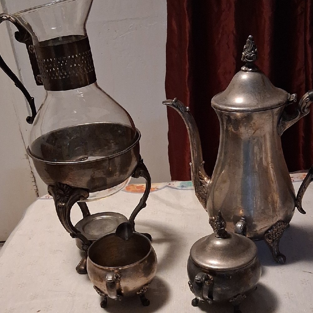 Elegant Silver Tea and Coffee Set
